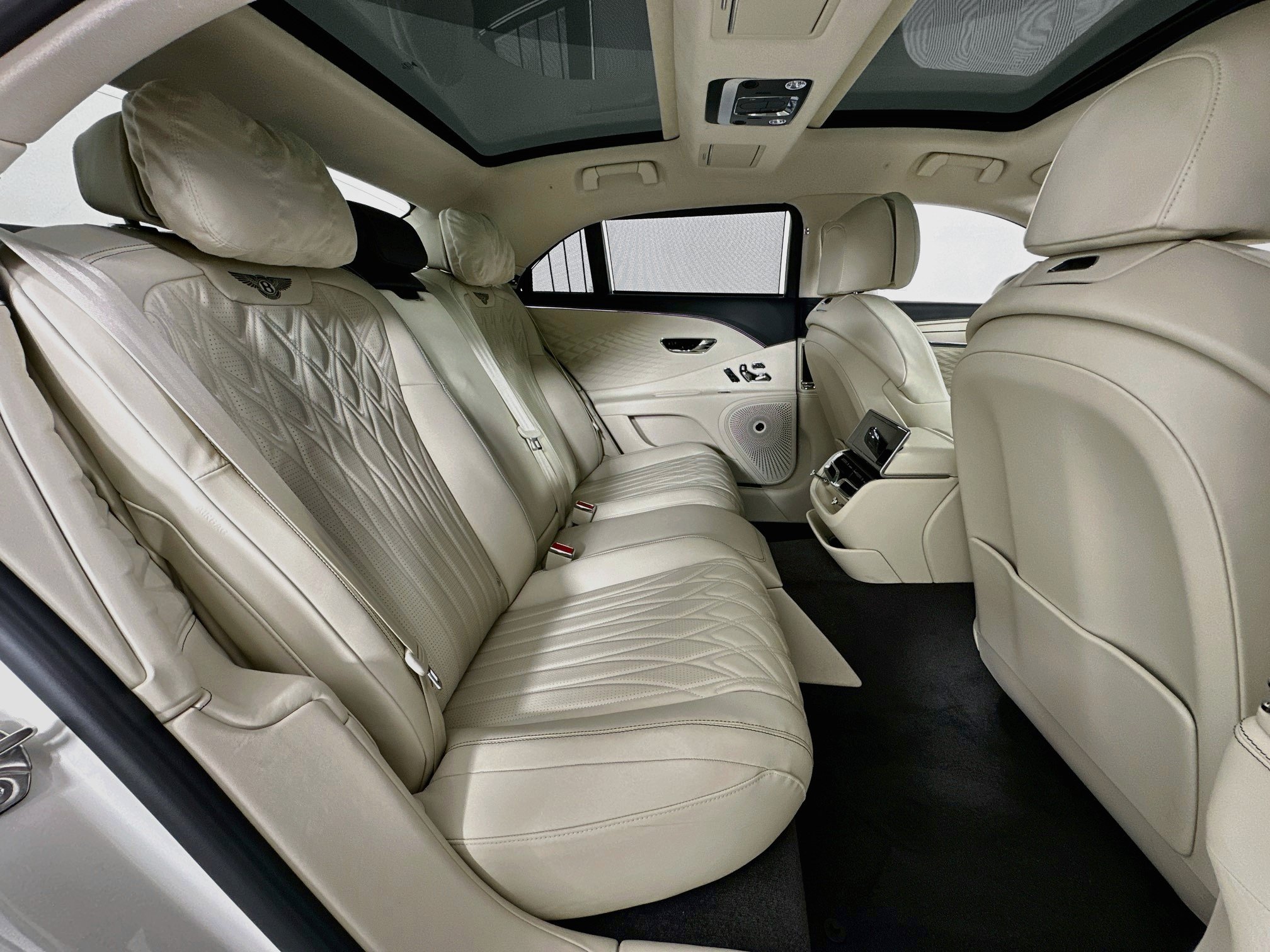 New 2027 Bentley Flying Spur AWD/4WD image 24