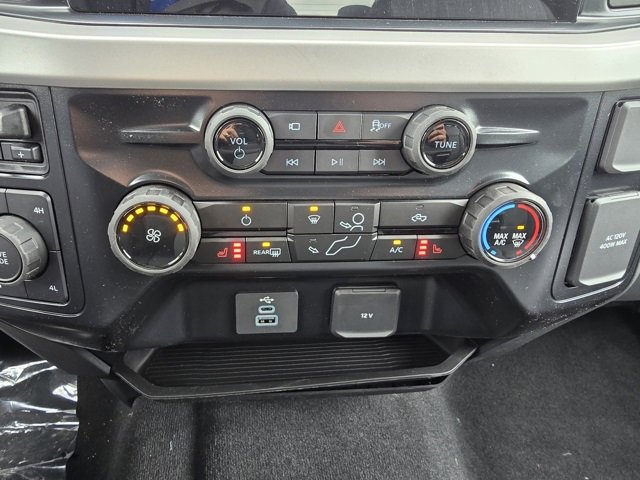New 2025 Ford F350 XLT w/ Black Appearance Package image 17