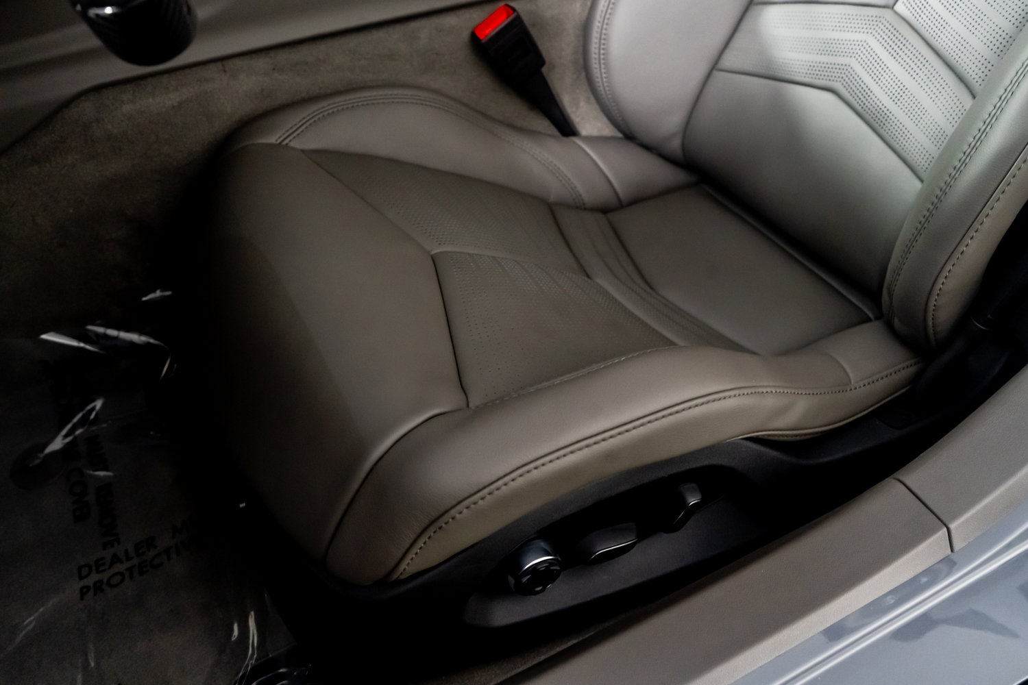 Used 2025 Chevrolet Corvette Z06 image 31
