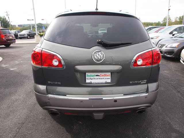 Used 2011 Buick Enclave CXL w/ Trailering Provision Package FWD image 2