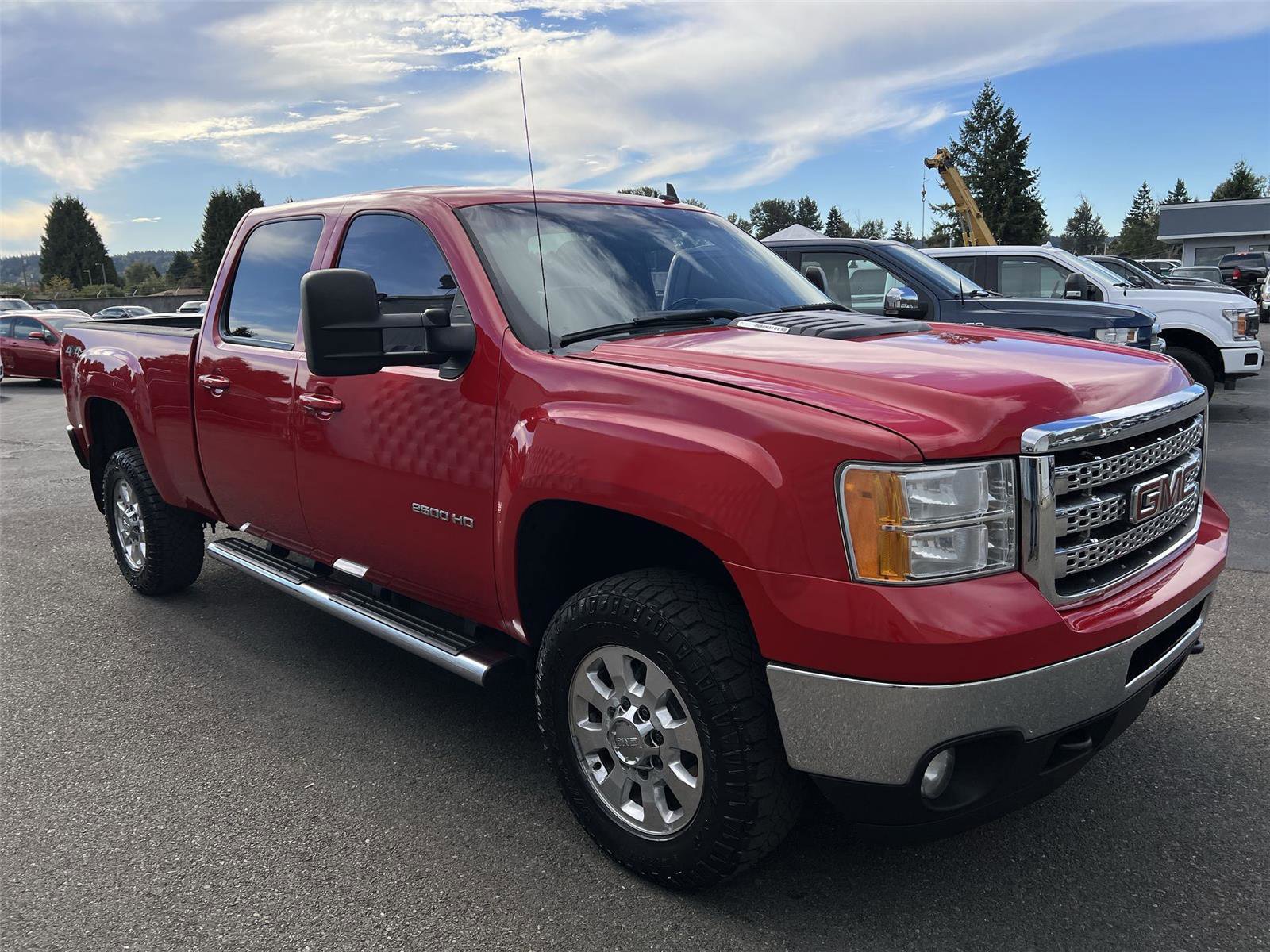 Used 2011 GMC Sierra 2500 SLE w/ SLE Preferred Package image 7