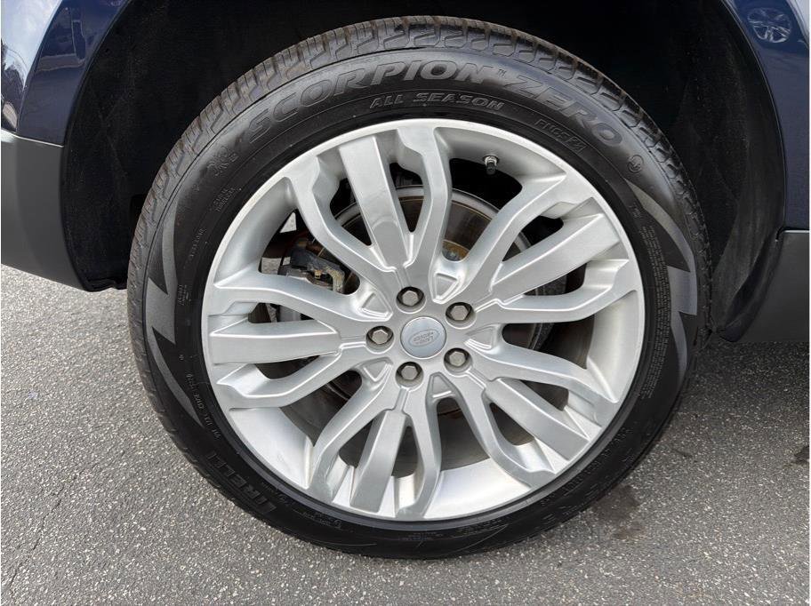 Used 2017 Land Rover Range Rover Sport HSE image 25