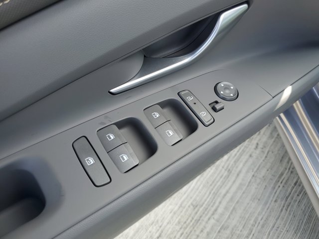 New 2026 Hyundai Elantra SEL Sport Premium FWD image 17