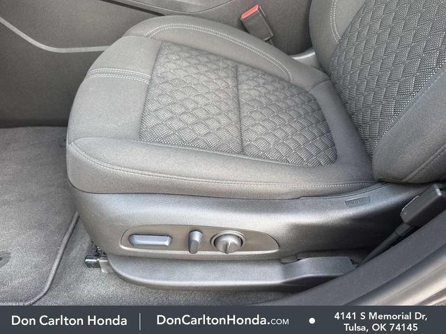 Used 2022 Chevrolet Blazer LT FWD image 12