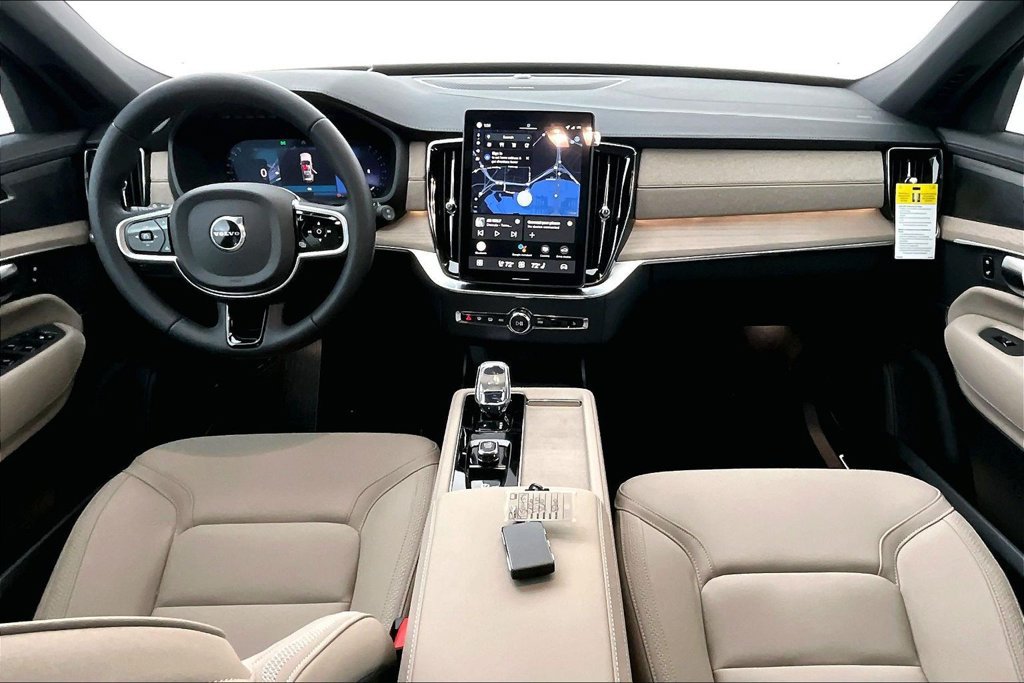 New 2026 Volvo XC90 B6 Plus w/ Protection Package Premier AWD/4WD image 7