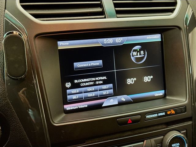 Used 2016 Ford Explorer XLT w/ Equipment Group 201A image 14