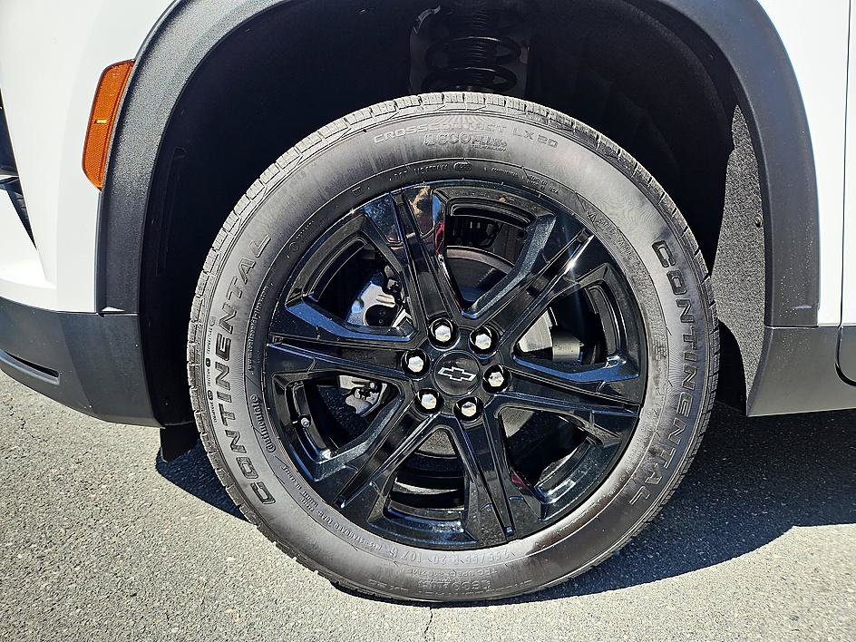 New 2027 Chevrolet Traverse LT w/ Midnight/Sport Edition AWD/4WD image 8