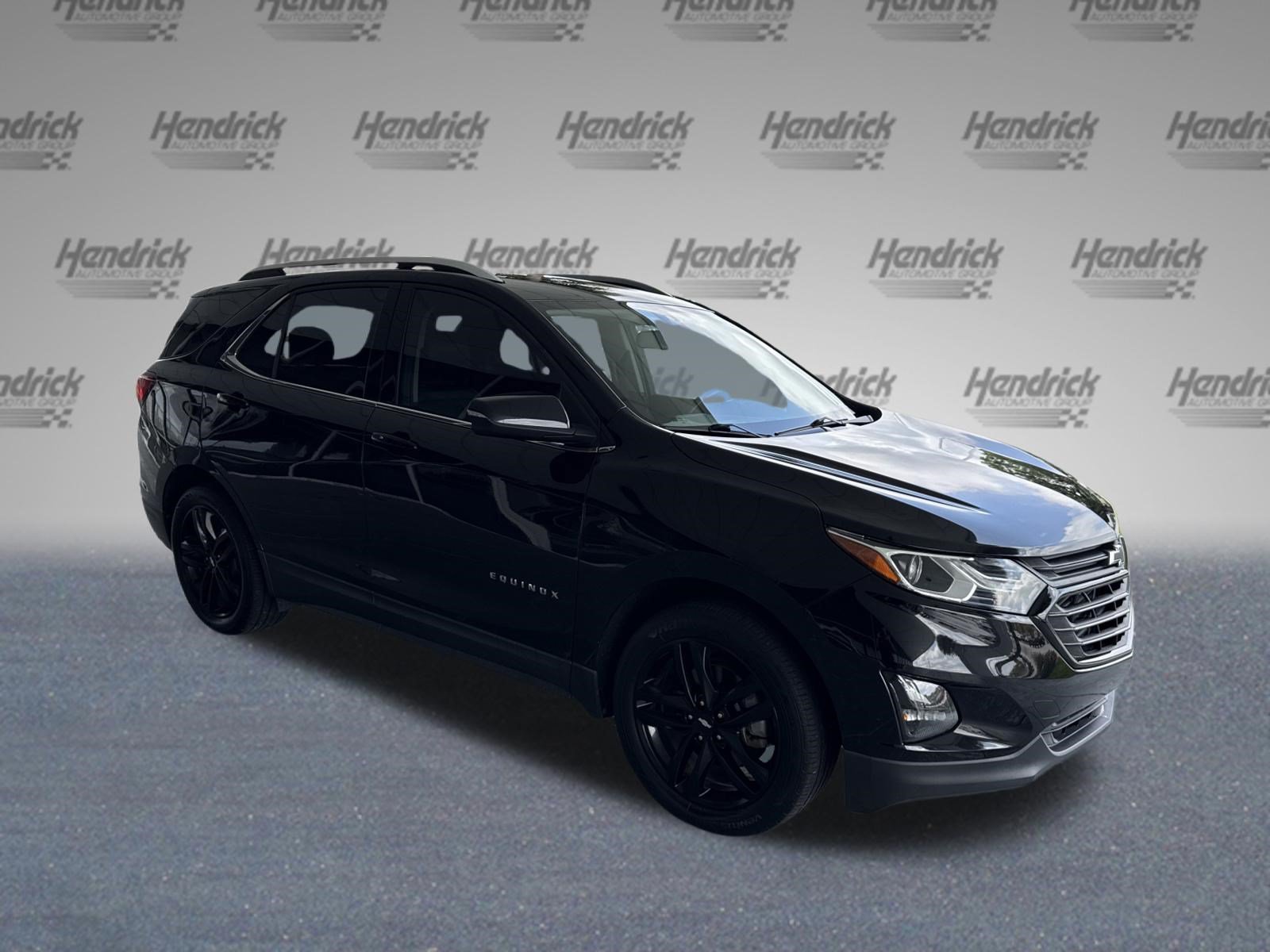 Used 2020 Chevrolet Equinox LT w/ Midnight Edition FWD image 2