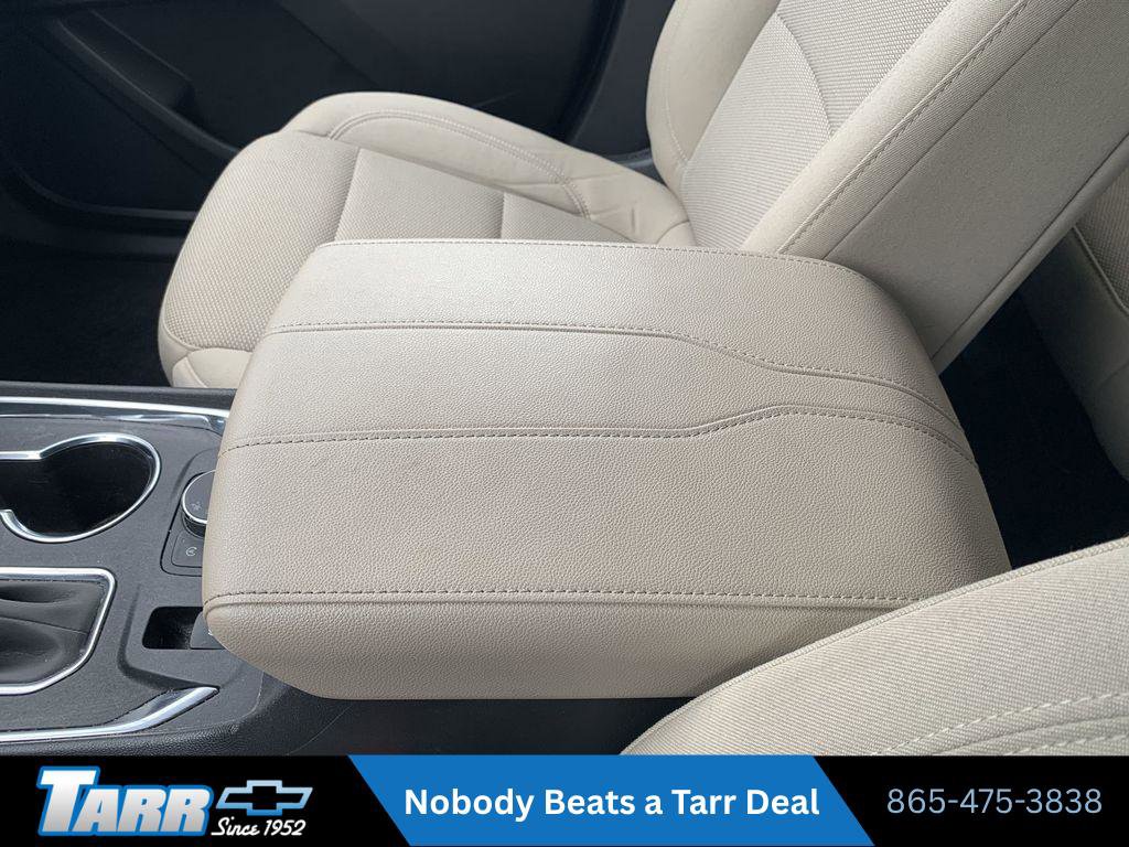 Used 2023 Chevrolet Traverse LS image 20