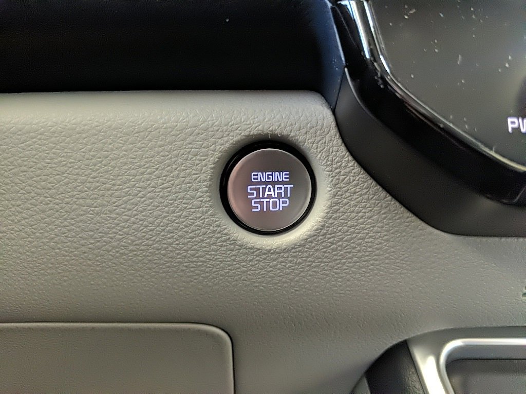 Used 2025 Kia Carnival SX Prestige image 25