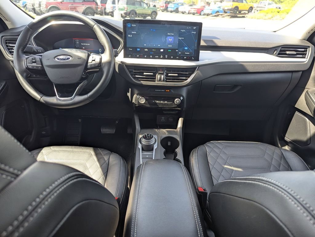 Used 2023 Ford Escape Platinum w/ Premium Technology Package AWD/4WD image 22
