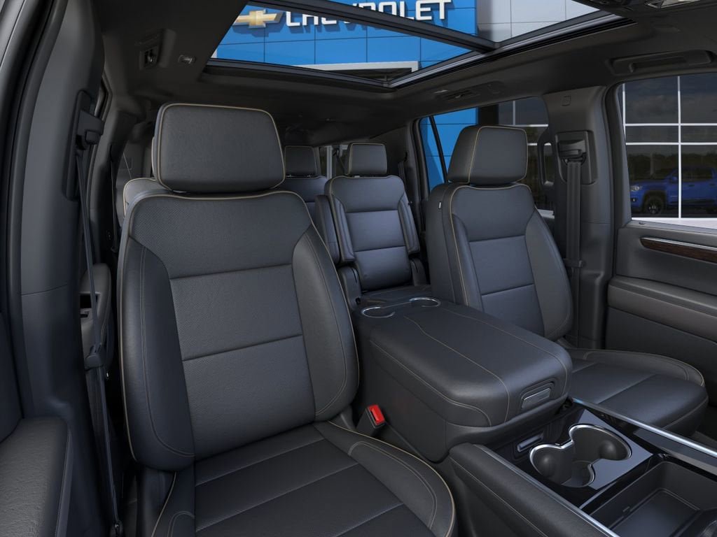 New 2026 Chevrolet Suburban Premier w/ Sun And Tow Package AWD/4WD image 16