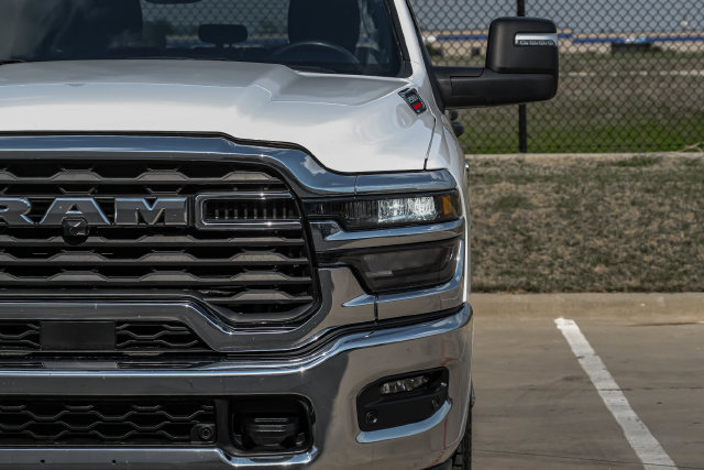 Used 2025 RAM 2500 Big Horn AWD/4WD image 46