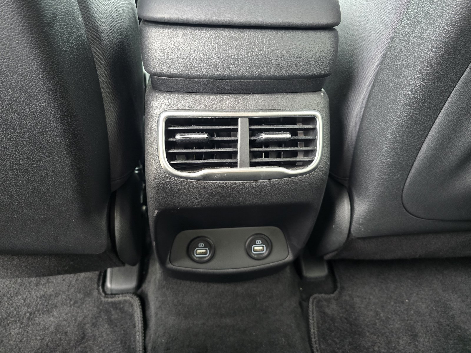 Used 2023 Hyundai Santa Fe SEL FWD image 25