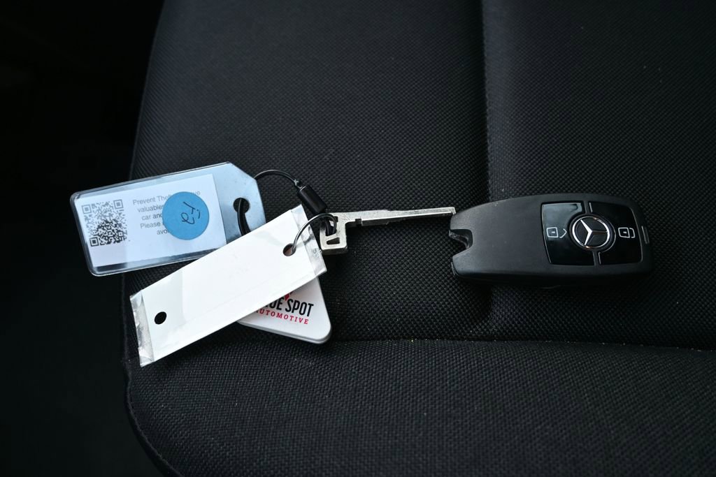 Used 2025 Mercedes-Benz Sprinter 2500 image 23