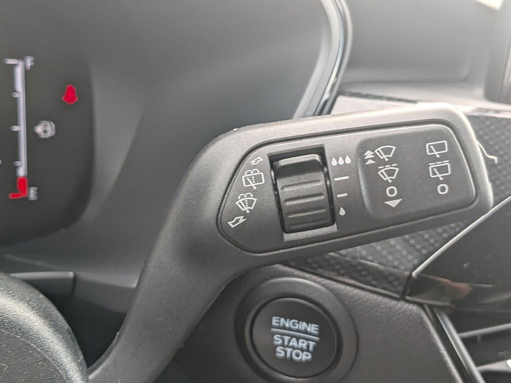 Used 2025 Ford Escape ST-Line FWD image 27