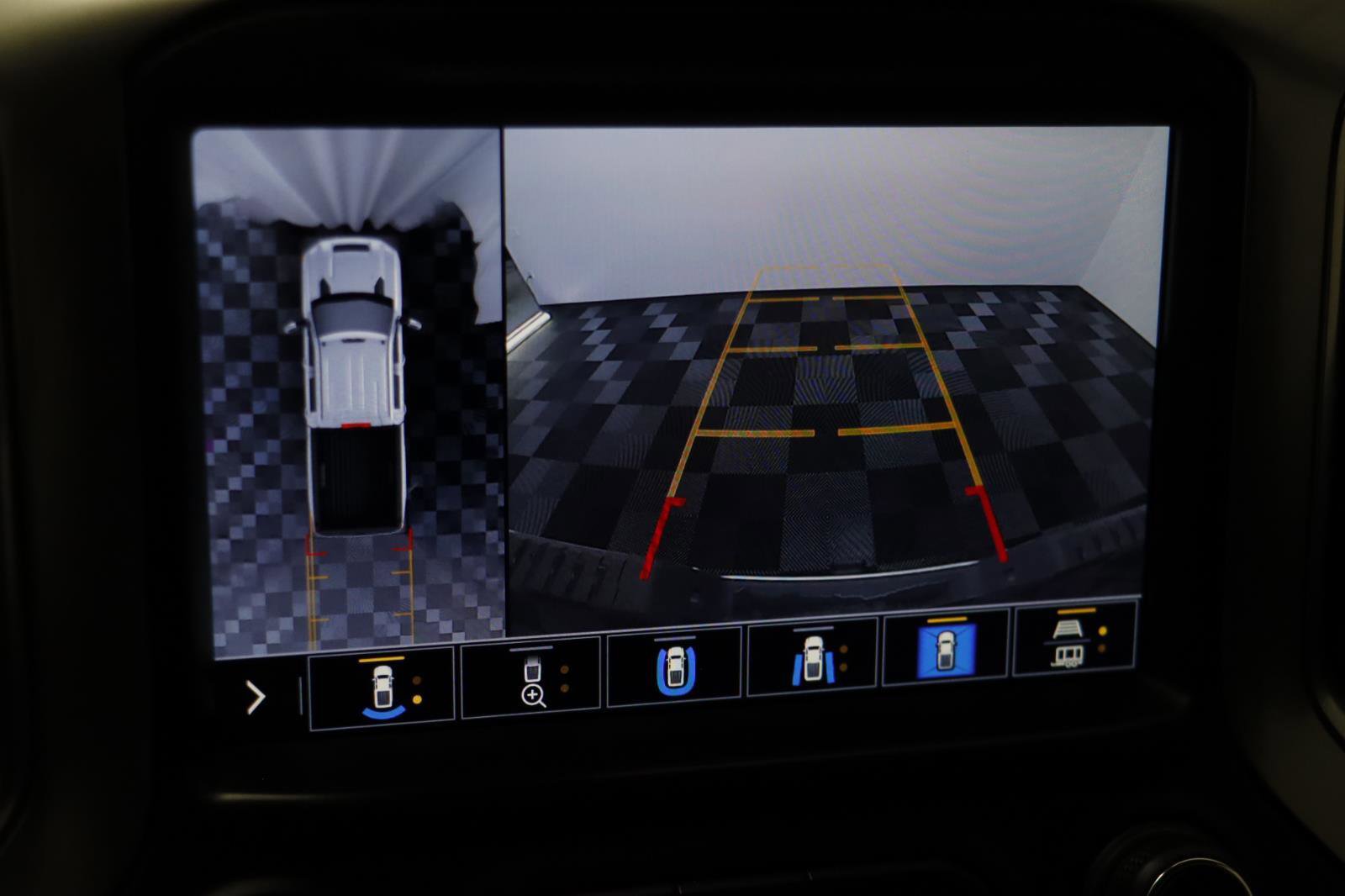 Used 2020 Chevrolet Silverado 3500 LTZ w/ LTZ Plus Package image 13