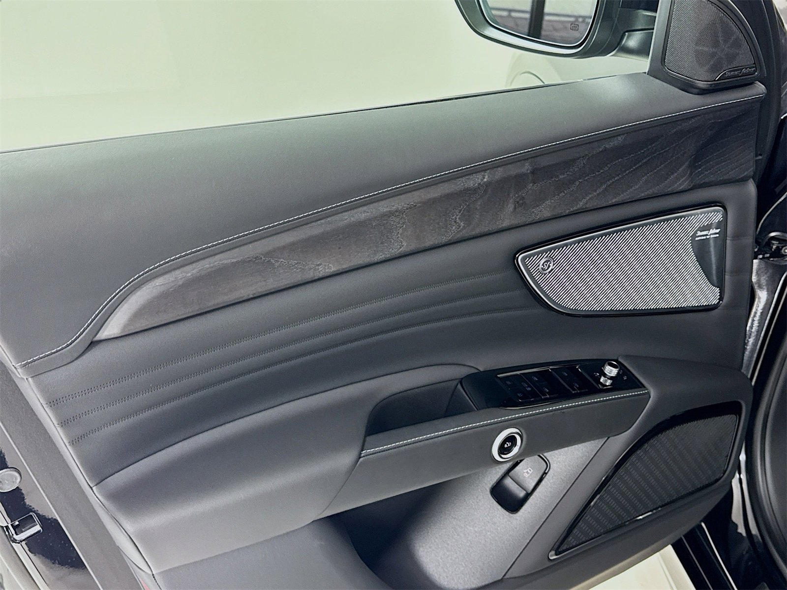 New 2025 Maserati Grecale GT image 16