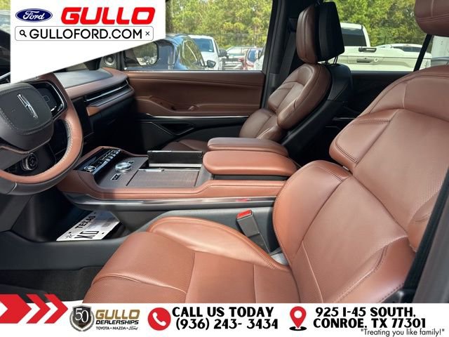 Used 2025 Lincoln Navigator L Reserve image 11