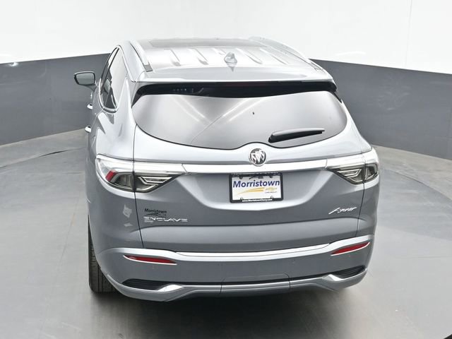 Used 2024 Buick Enclave Avenir w/ Avenir Technology Package AWD/4WD image 40