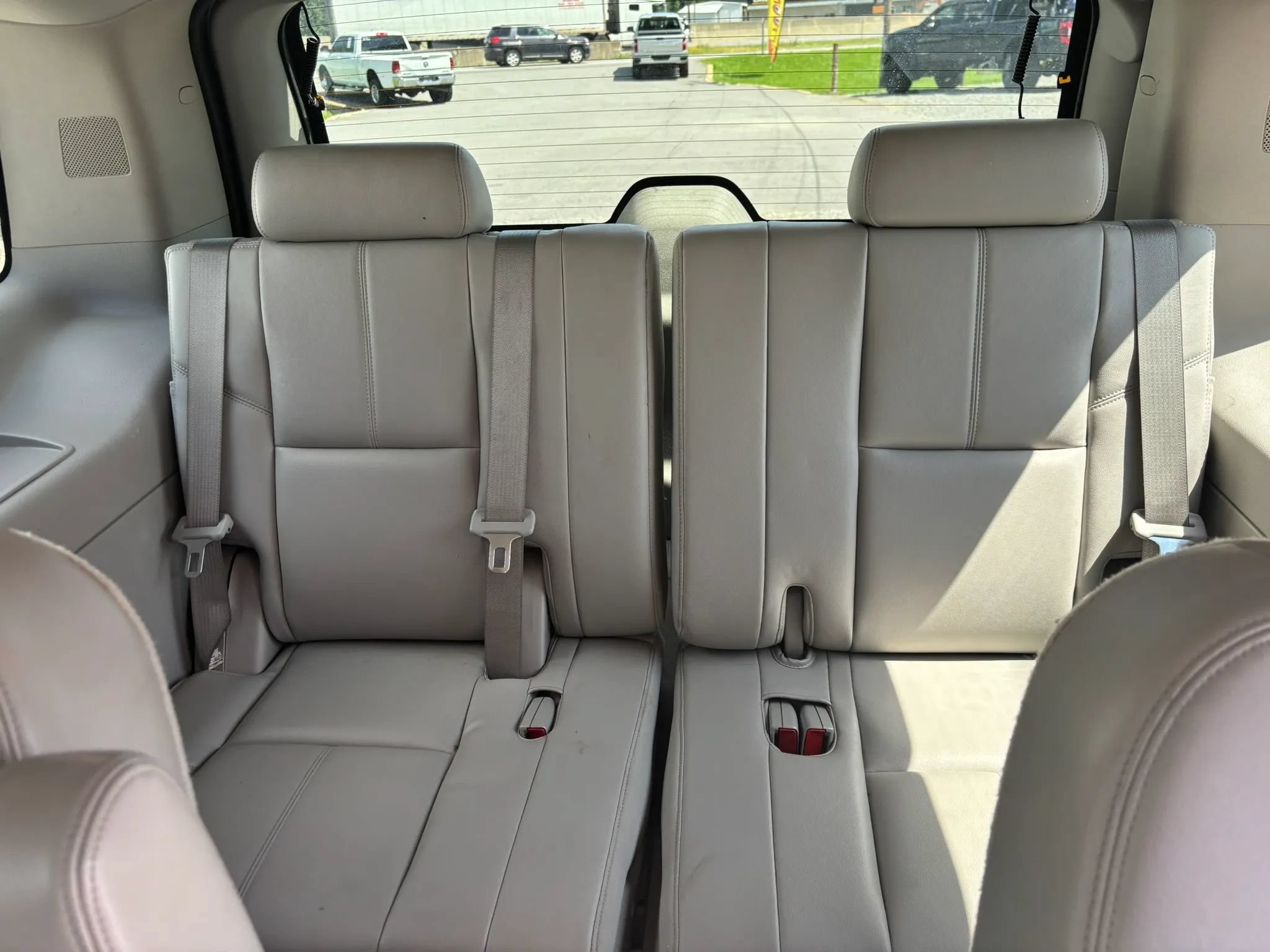 Used 2012 Chevrolet Tahoe LT w/ Luxury Package RWD image 13