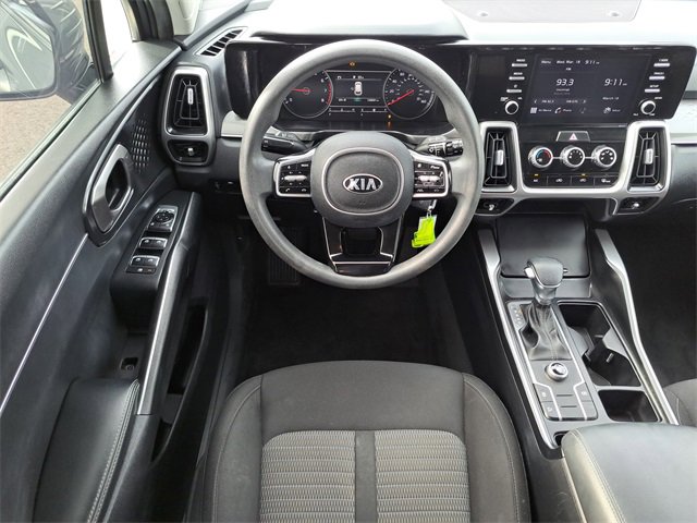 Used 2021 Kia Sorento LX image 11