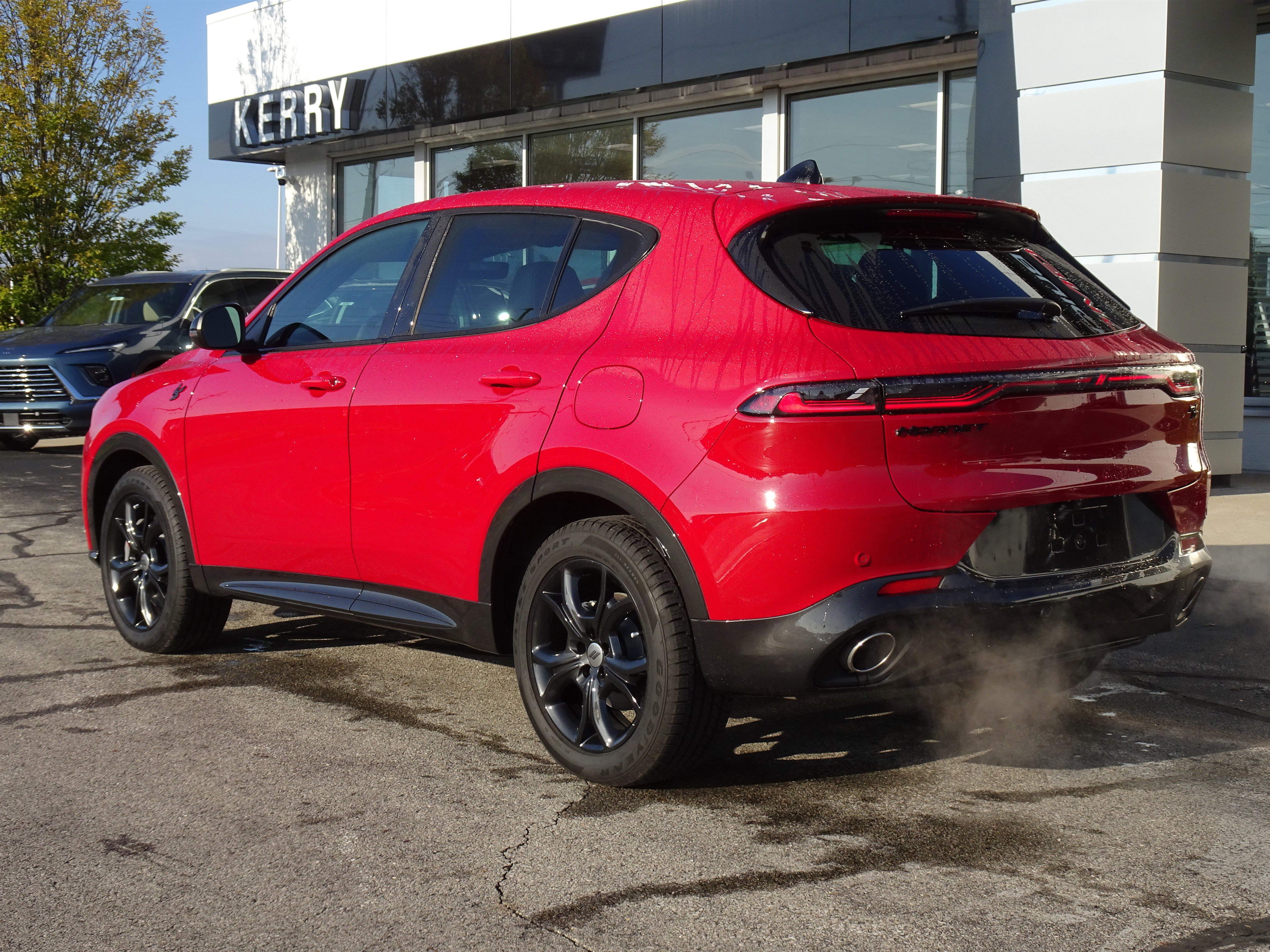 Used 2024 Dodge Hornet R/T w/ R/T Blacktop Package image 3