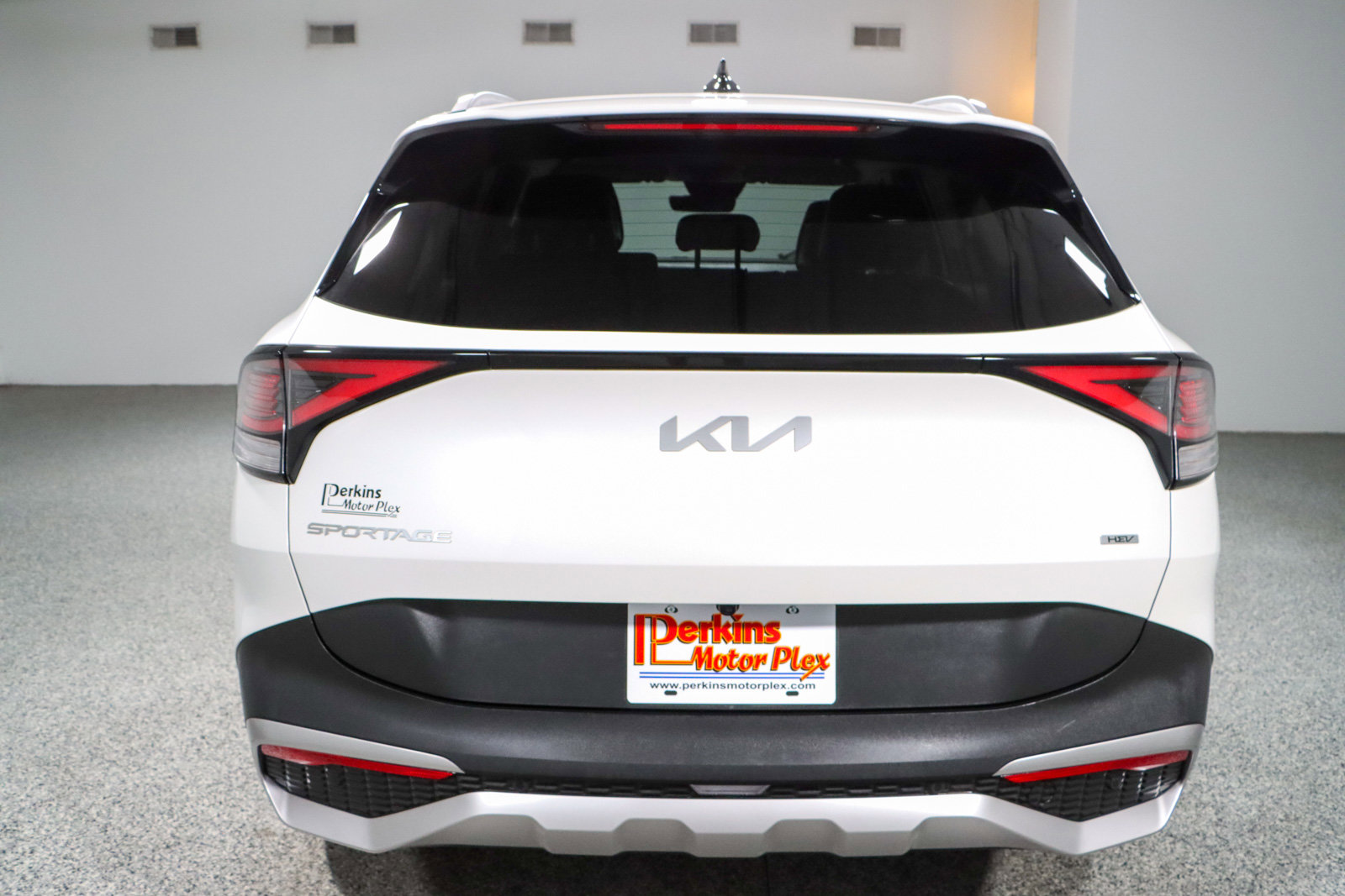Used 2023 Kia Sportage EX AWD/4WD image 8