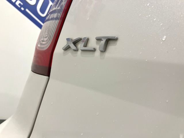 Used 2014 Ford Explorer XLT w/ Equipment Group 201A AWD/4WD image 17