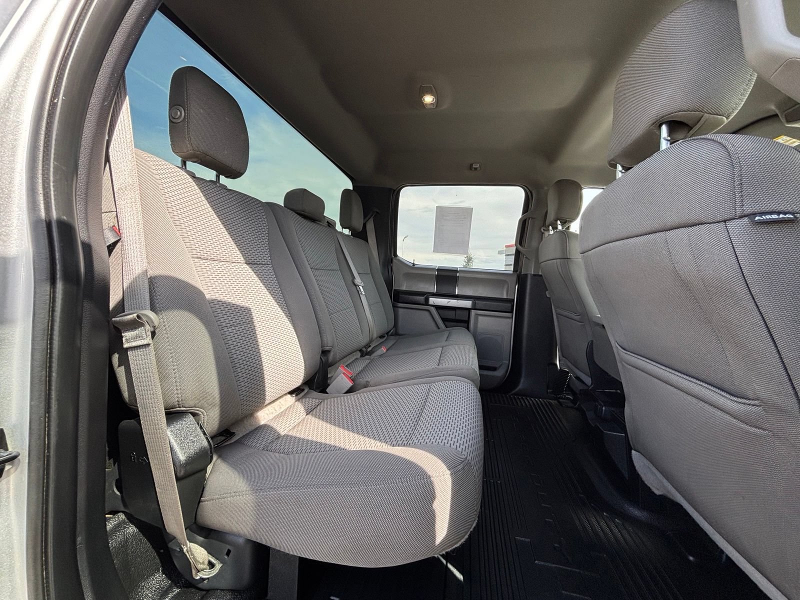 Used 2018 Ford F350 XLT w/ Camper Package AWD/4WD image 23