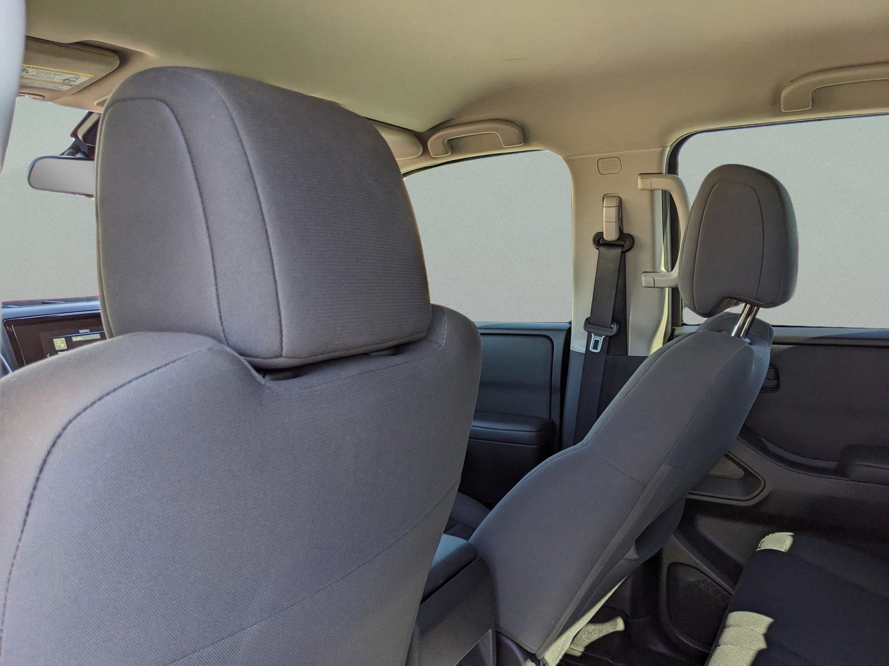 Used 2022 Nissan Frontier S w/ Technology Package image 15