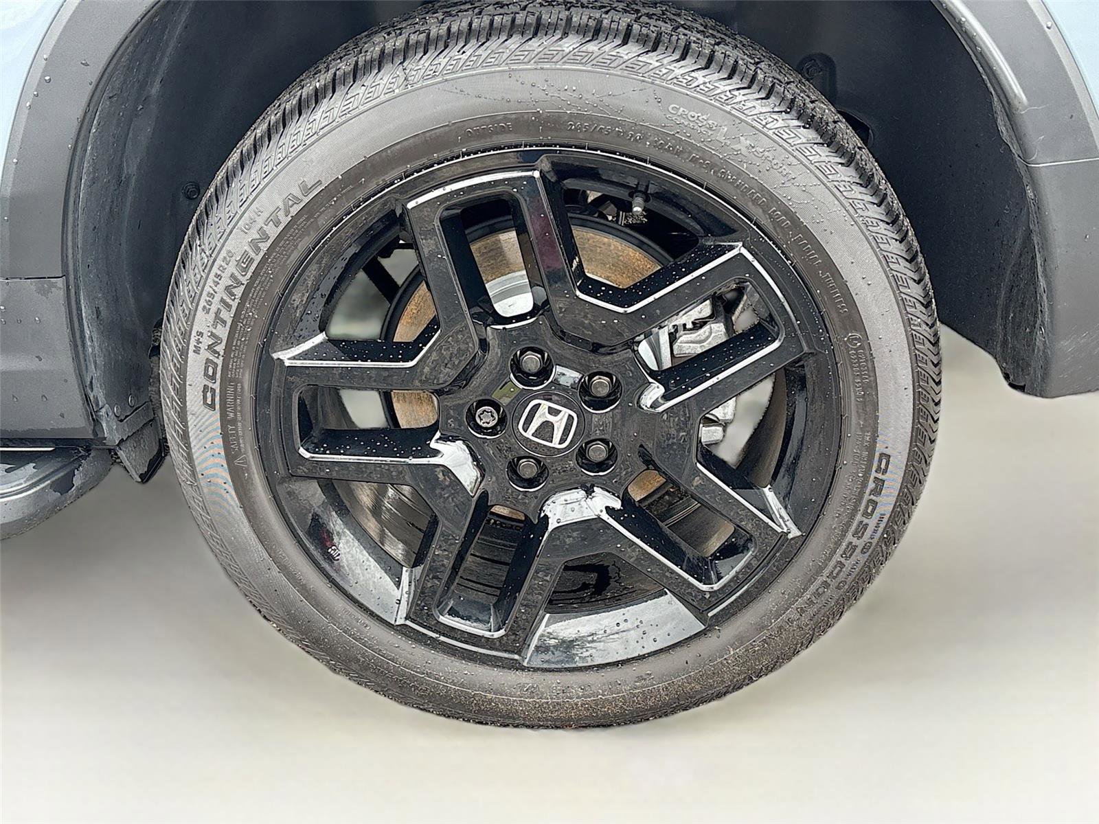 Certified 2025 Honda Passport Black Edition image 37