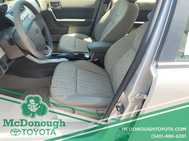 Used 2009 Ford Focus SE FWD image 9