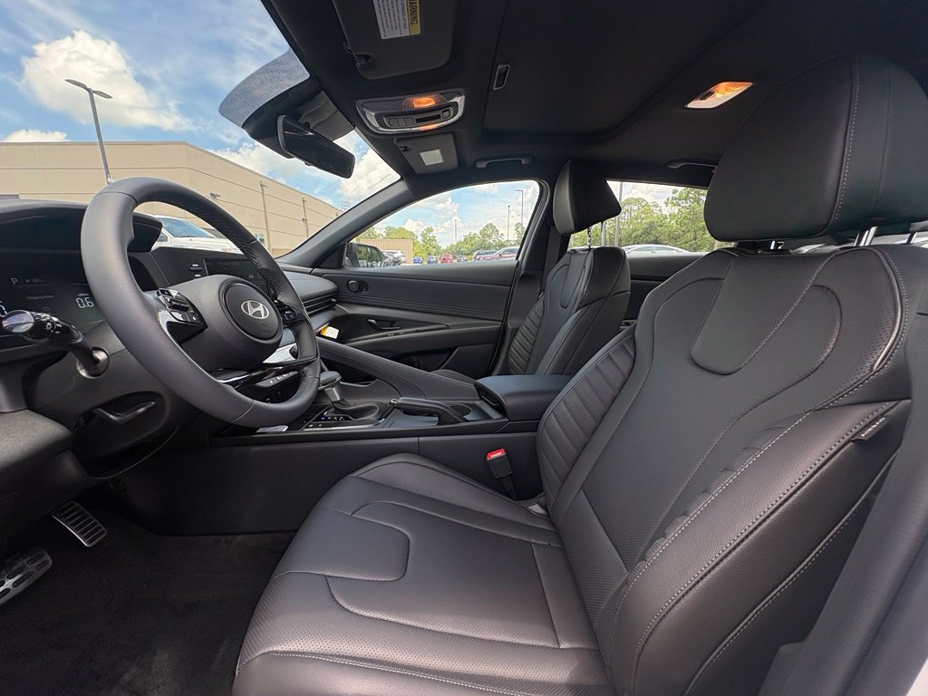 New 2026 Hyundai Elantra SEL Sport FWD image 19