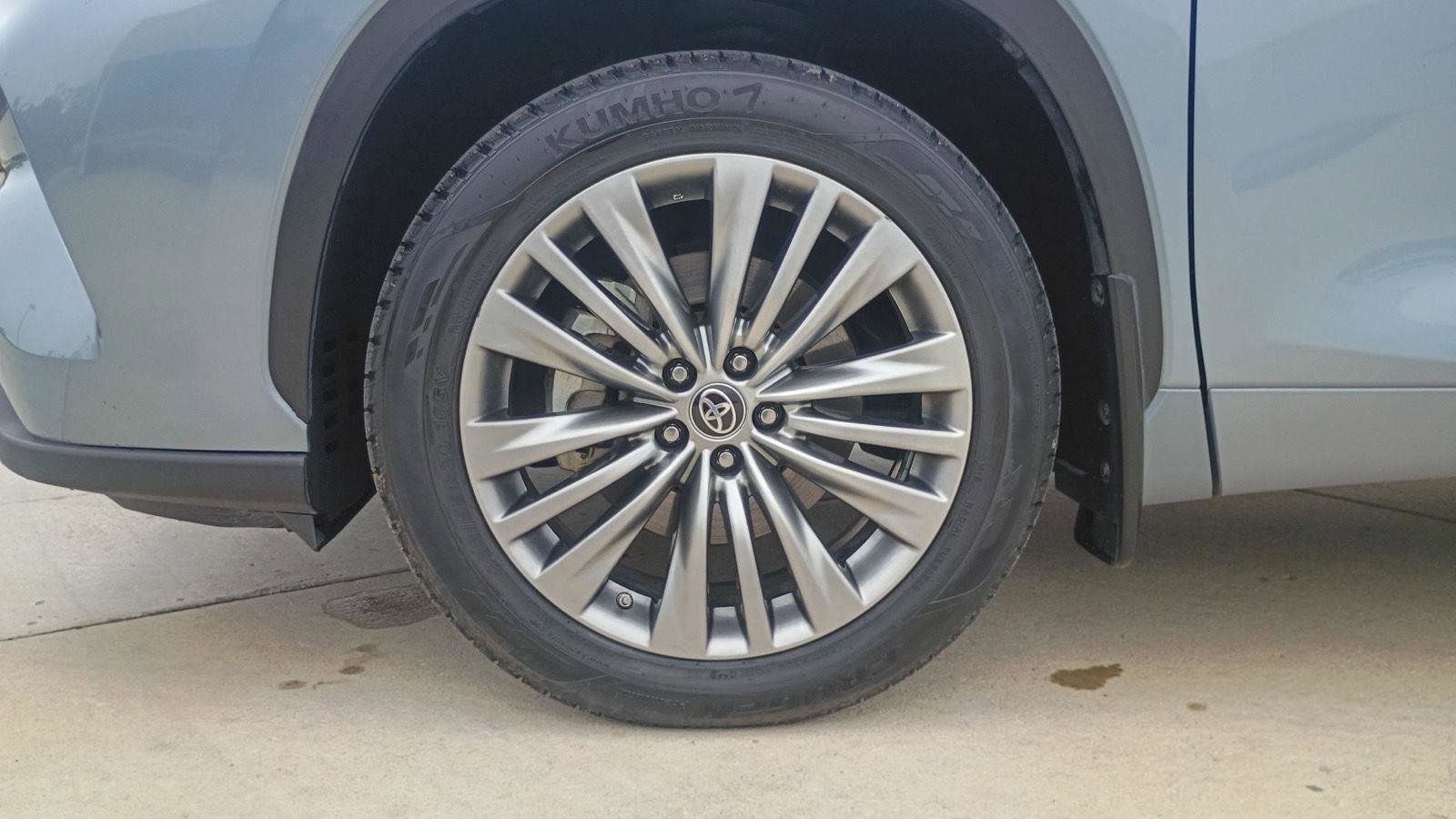 Used 2022 Toyota Highlander Platinum image 26