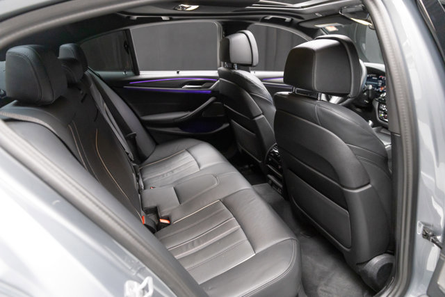 Used 2023 BMW M550i xDrive w/ Executive Package image 58