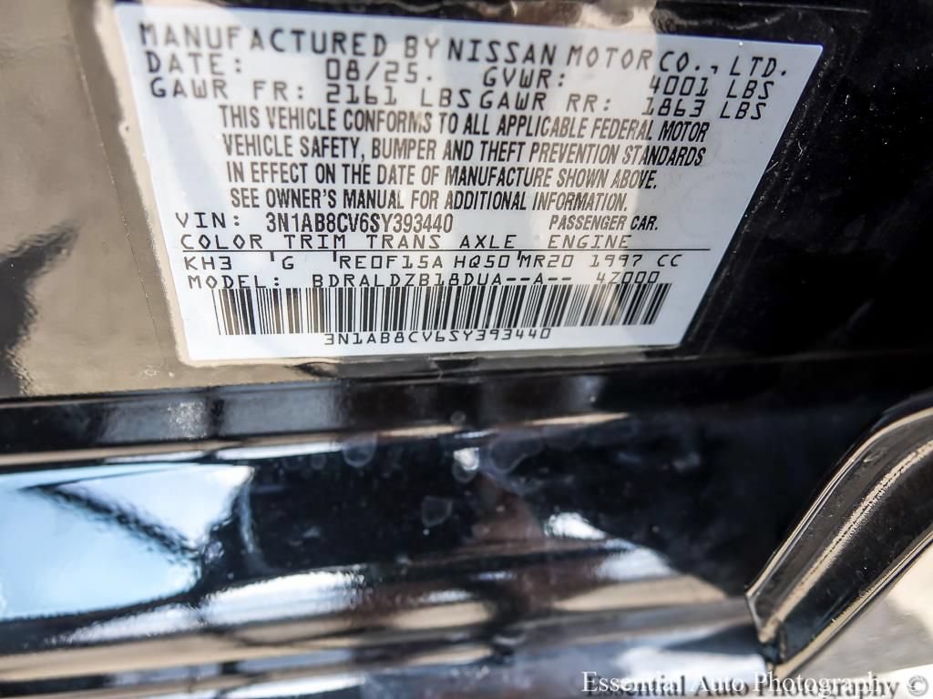 Used 2025 Nissan Sentra SV FWD image 28
