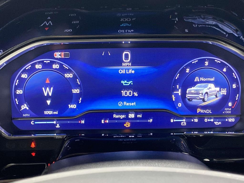 Used 2024 Chevrolet Silverado 1500 LT image 27