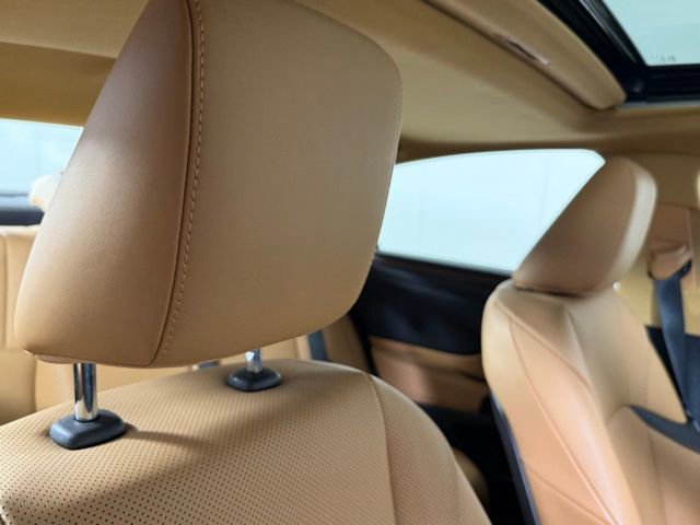 Used 2025 Lexus ES 350 w/ Premium Package image 36