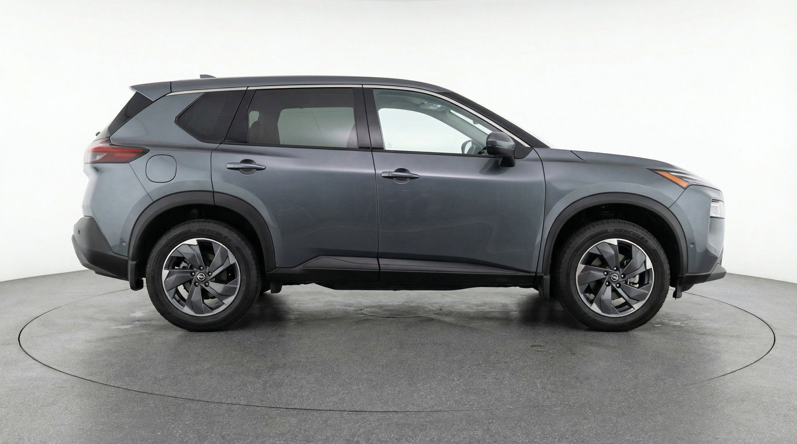 Used 2025 Nissan Rogue SV image 11