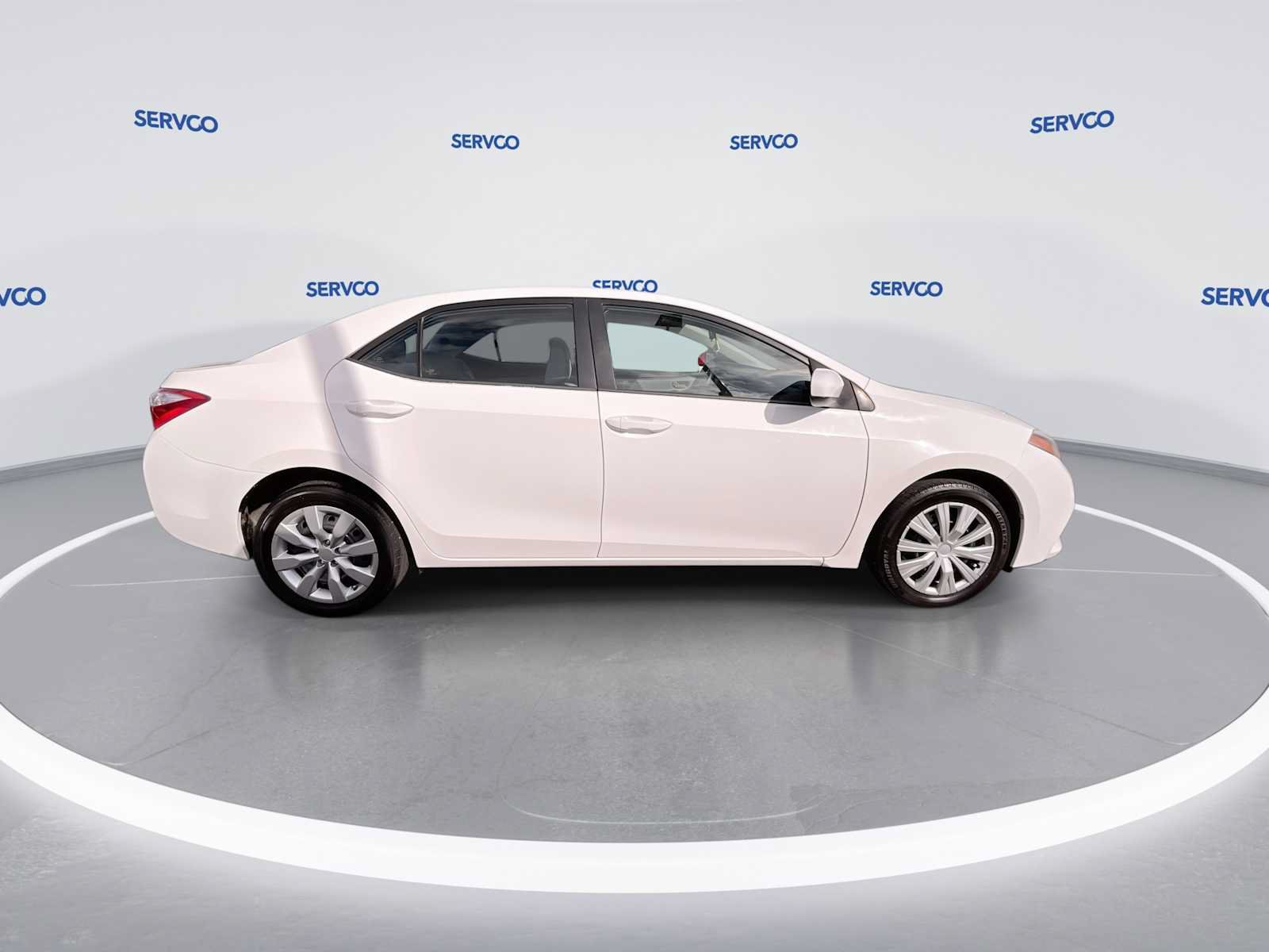 Used 2015 Toyota Corolla LE FWD image 9