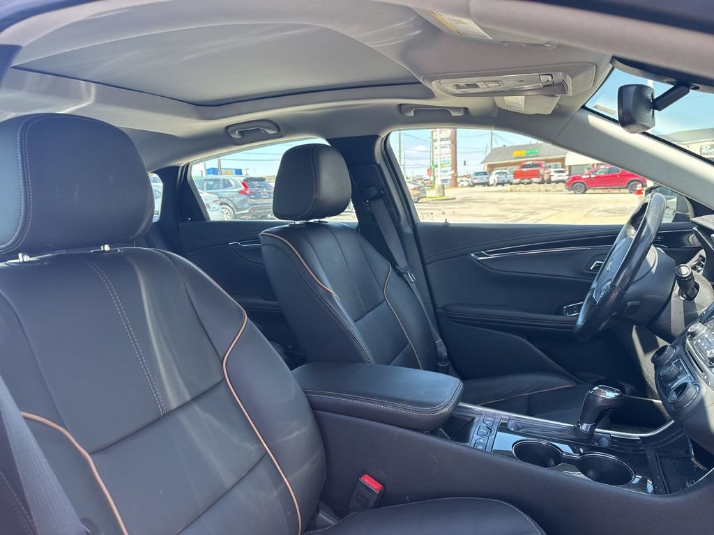 Used 2019 Chevrolet Impala Premier w/ Premier Convenience Package FWD image 16