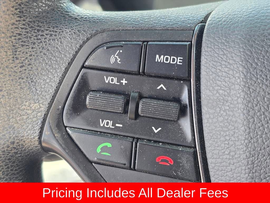 Used 2017 Hyundai Sonata SE w/ Cargo Package FWD image 4