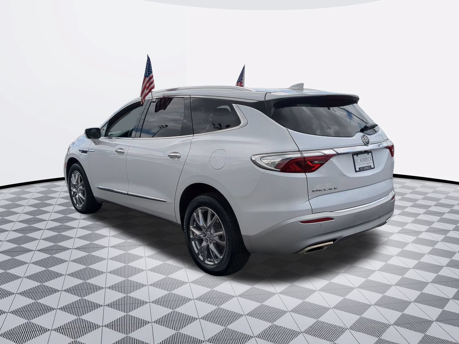 Used 2023 Buick Enclave Essence w/ Experience Buick Package FWD image 5