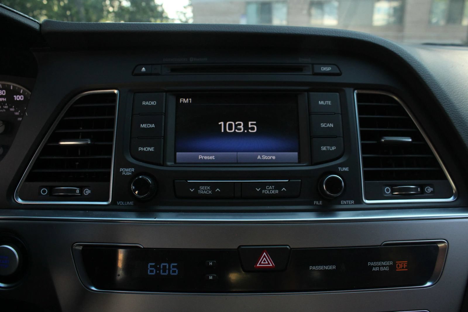Used 2015 Hyundai Sonata Limited FWD image 27