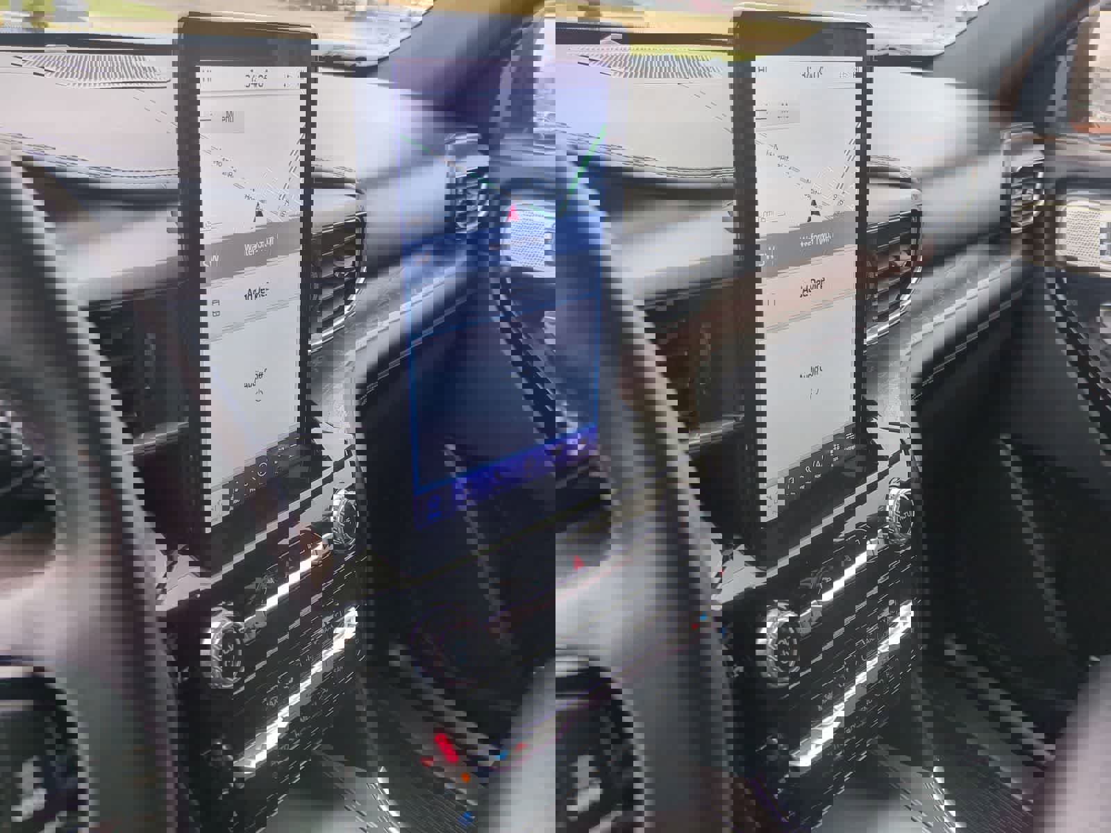 Used 2023 Ford Explorer Platinum w/ Technology Package image 29