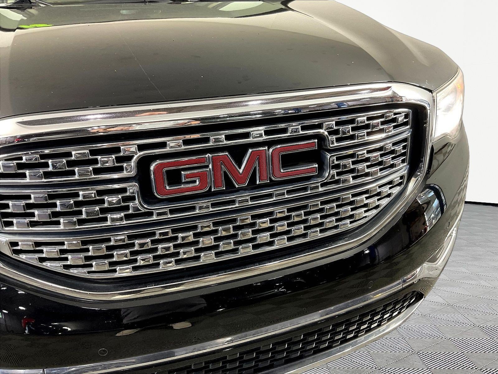 Used 2018 GMC Acadia Denali w/ LPO, Floor Liner Package AWD/4WD image 34