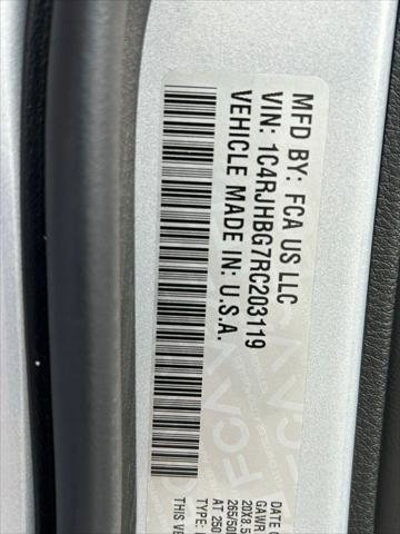 Certified 2024 Jeep Grand Cherokee Limited w/ Black Appearance Package image 56