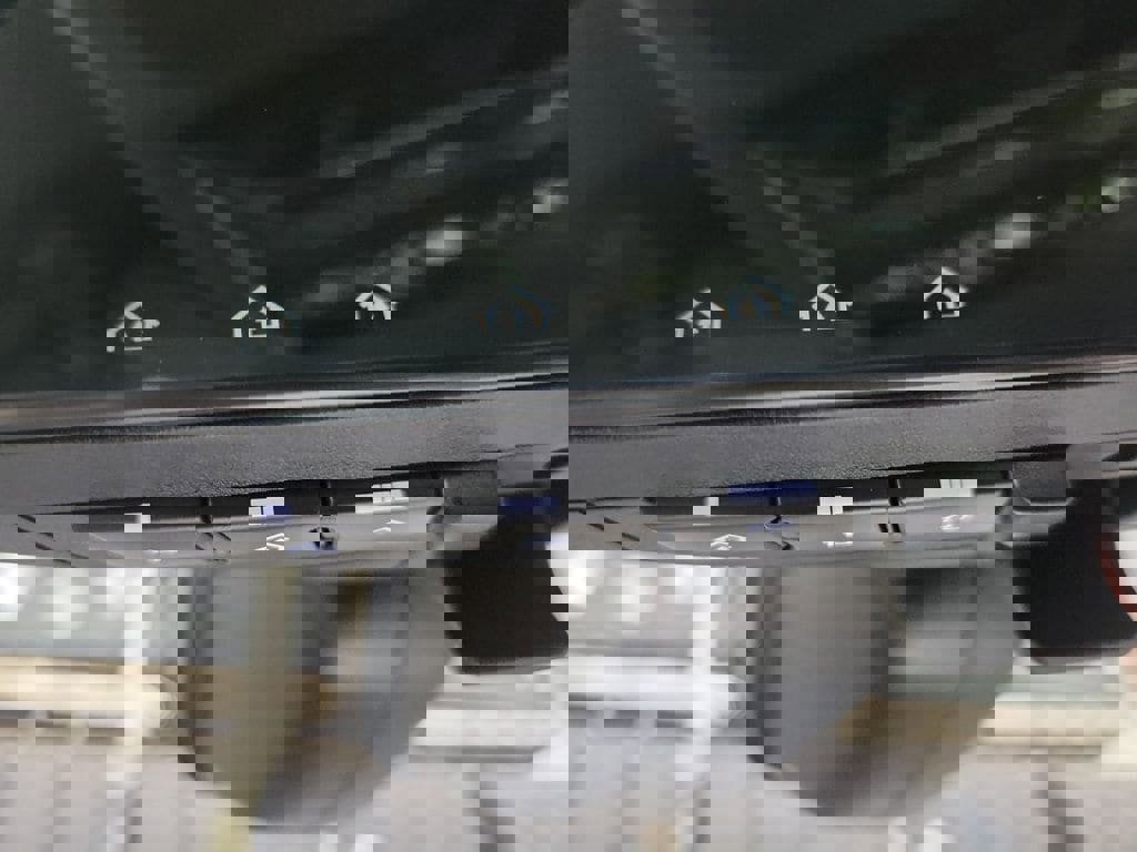 New 2026 Land Rover Range Rover SE image 38