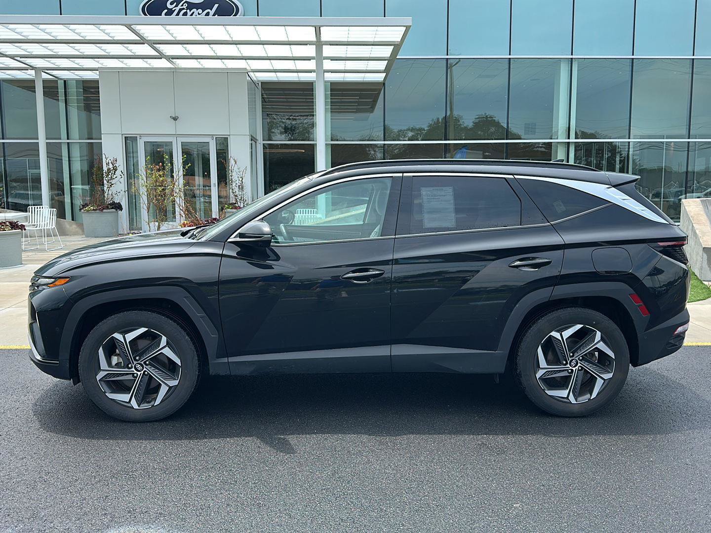 Used 2023 Hyundai Tucson Limited AWD/4WD image 8